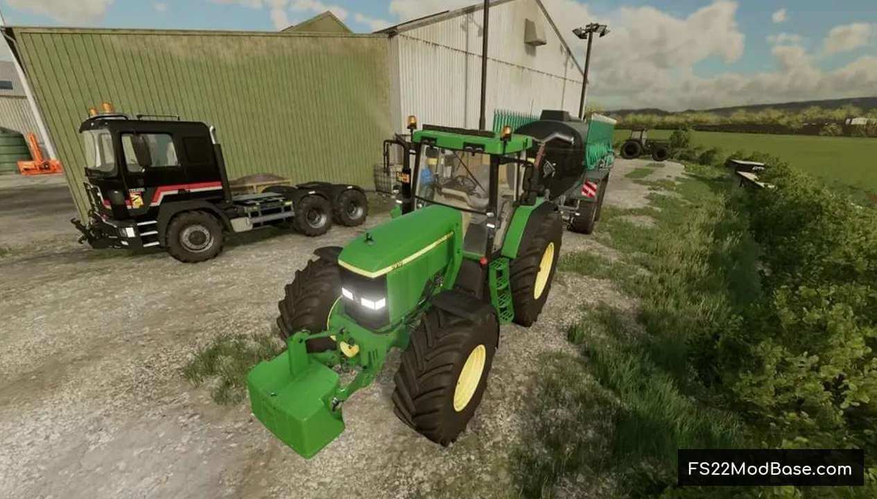 John Deere 7010