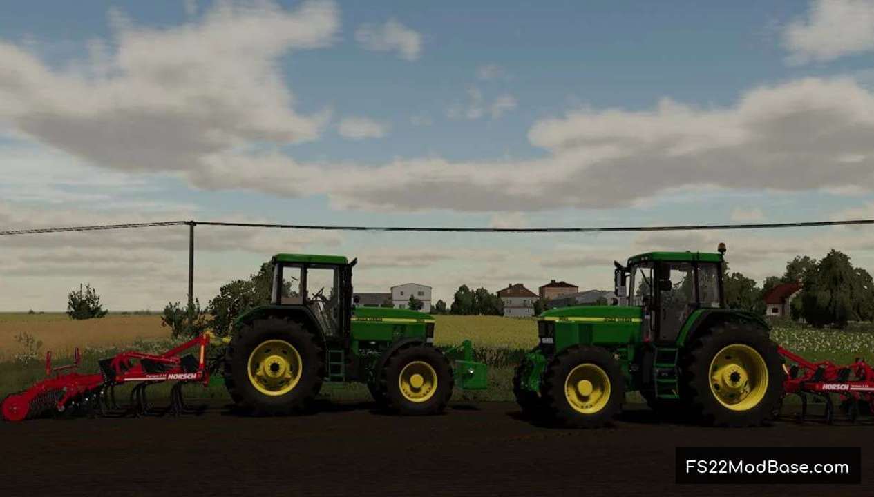 John Deere 7010