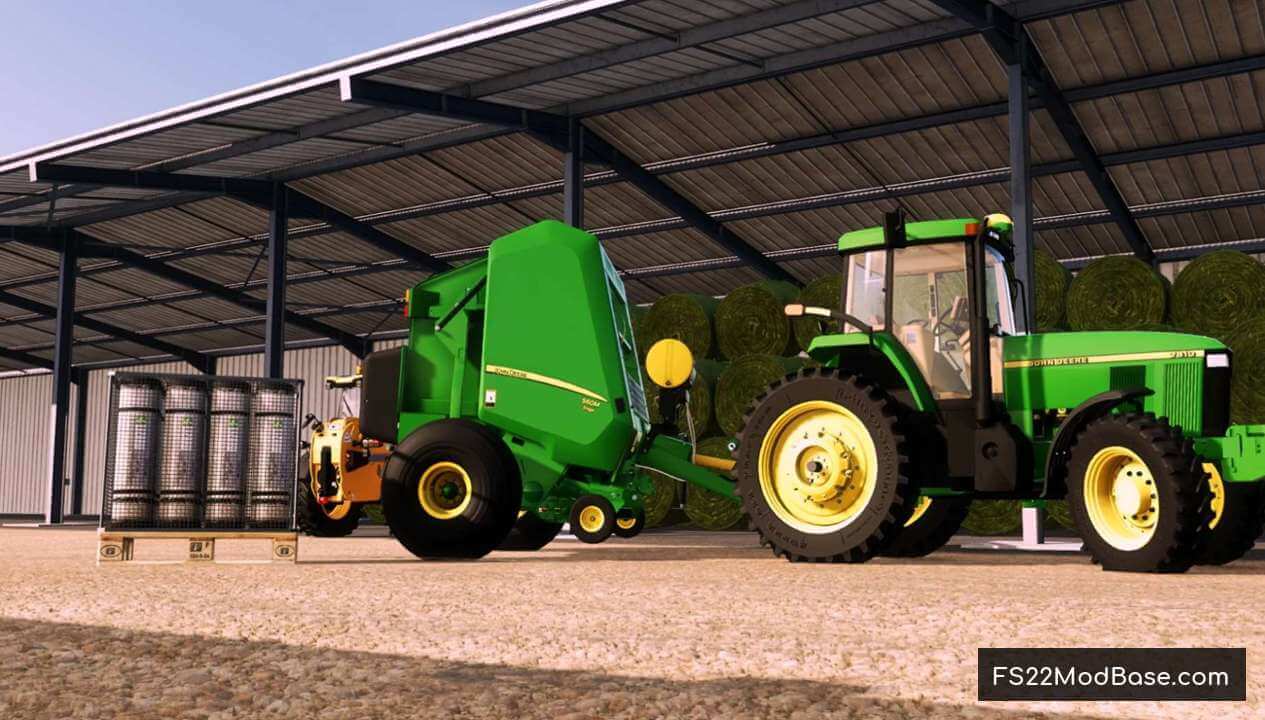 John Deere 560M