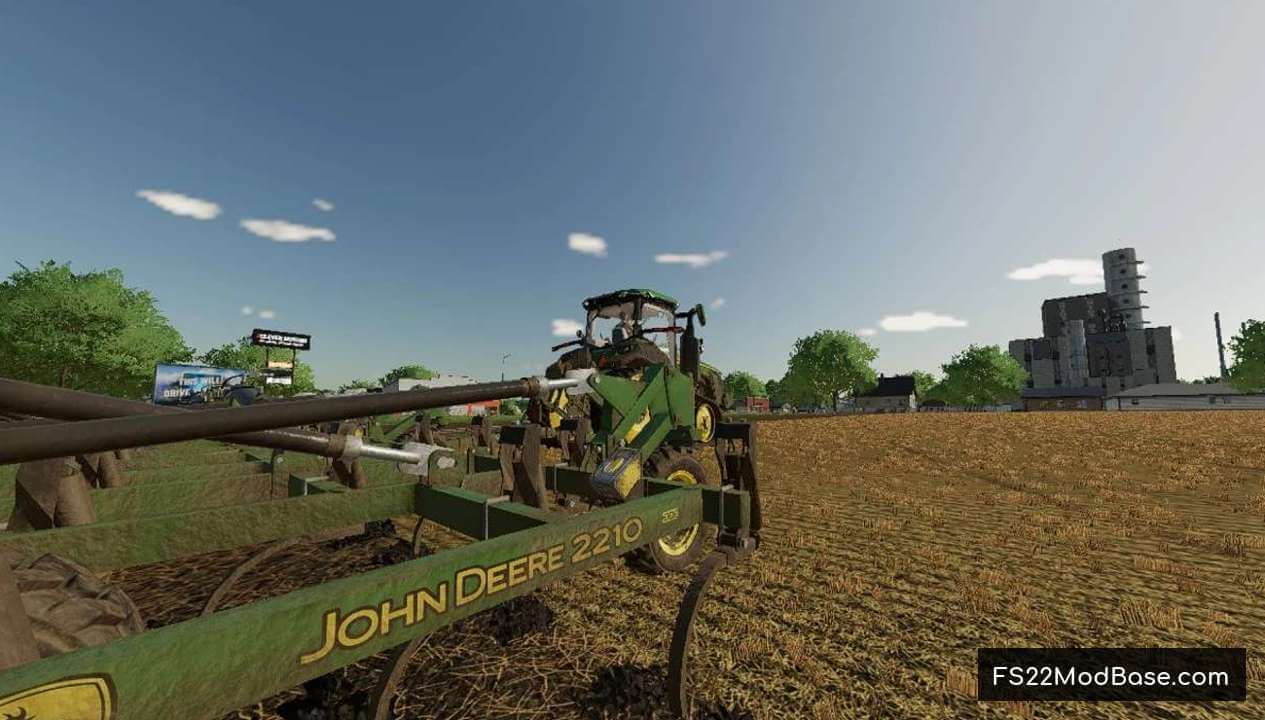 John Deere 2210