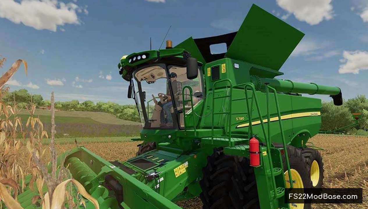 John Deere S790